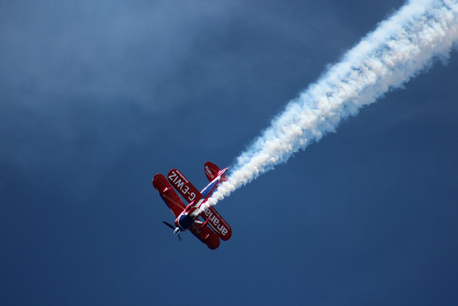 Canon EF 75-300mm f/4-5.6 USM sample photo. Airplane, aircraft, flight photography