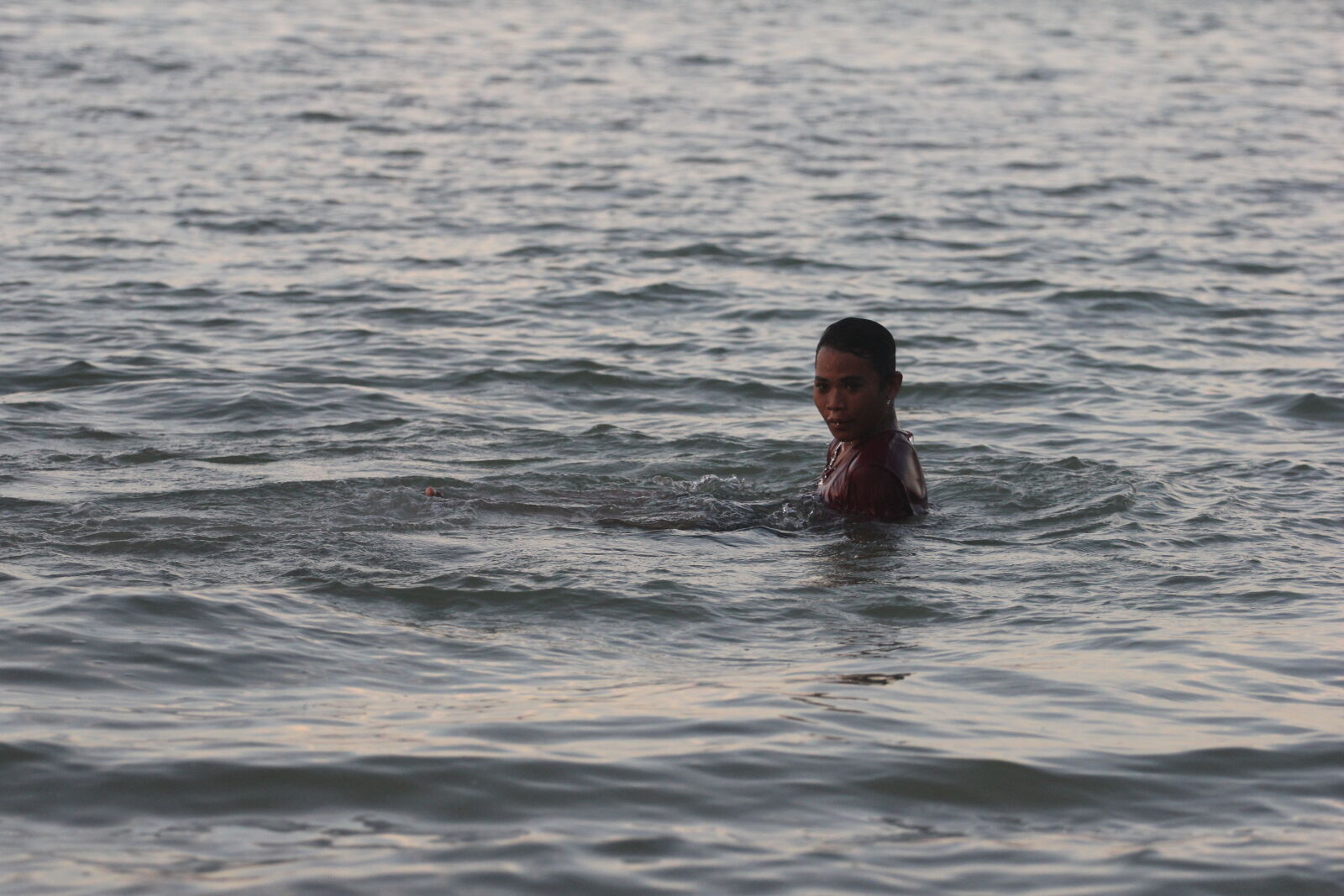 Canon EF 70-200mm F4L USM sample photo. Beach, swimming photography