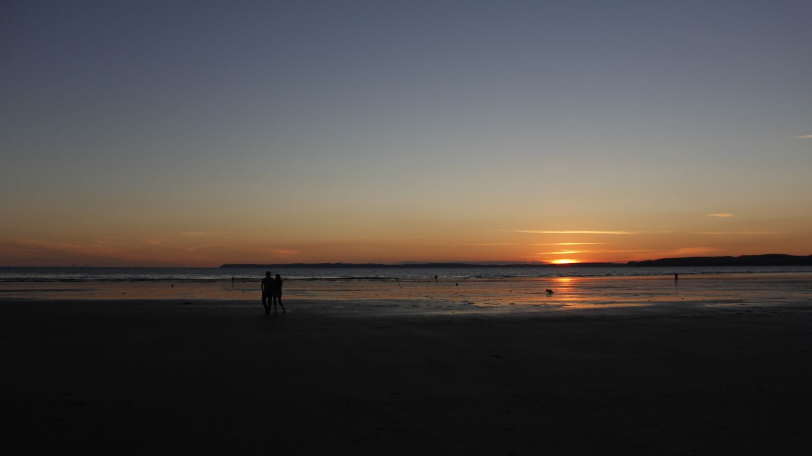 Canon EOS 1200D (EOS Rebel T5 / EOS Kiss X70 / EOS Hi) sample photo. Beach, sunset, sand photography