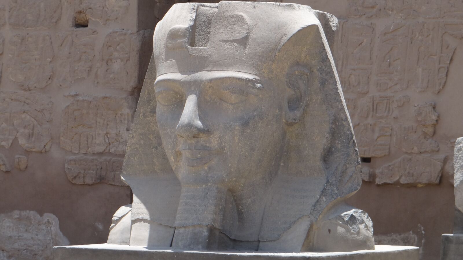 Sony Cyber-shot DSC-HX100V sample photo. Status, egypt, pharaoh photography