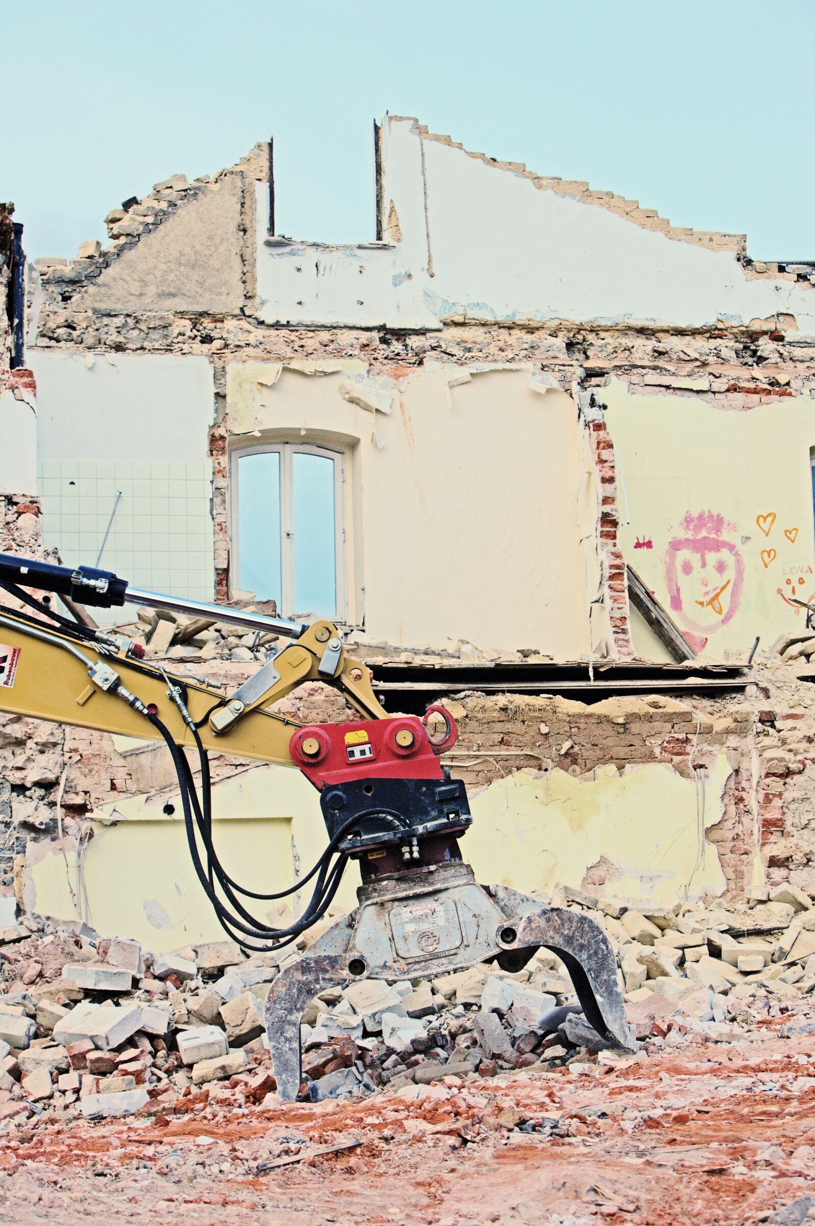 Canon EOS-1Ds Mark III sample photo. Demolition, demolition excavator, demolition photography