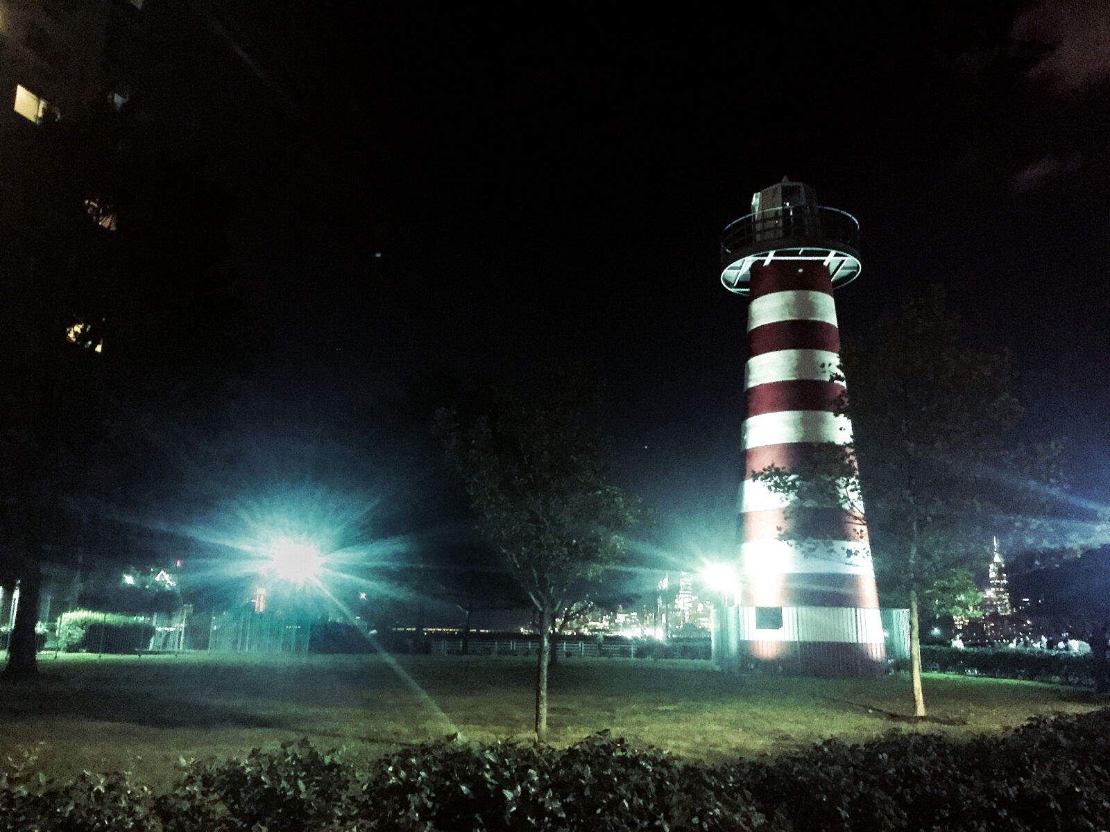 Apple iPhone 6 sample photo. Lighthouse, night photography