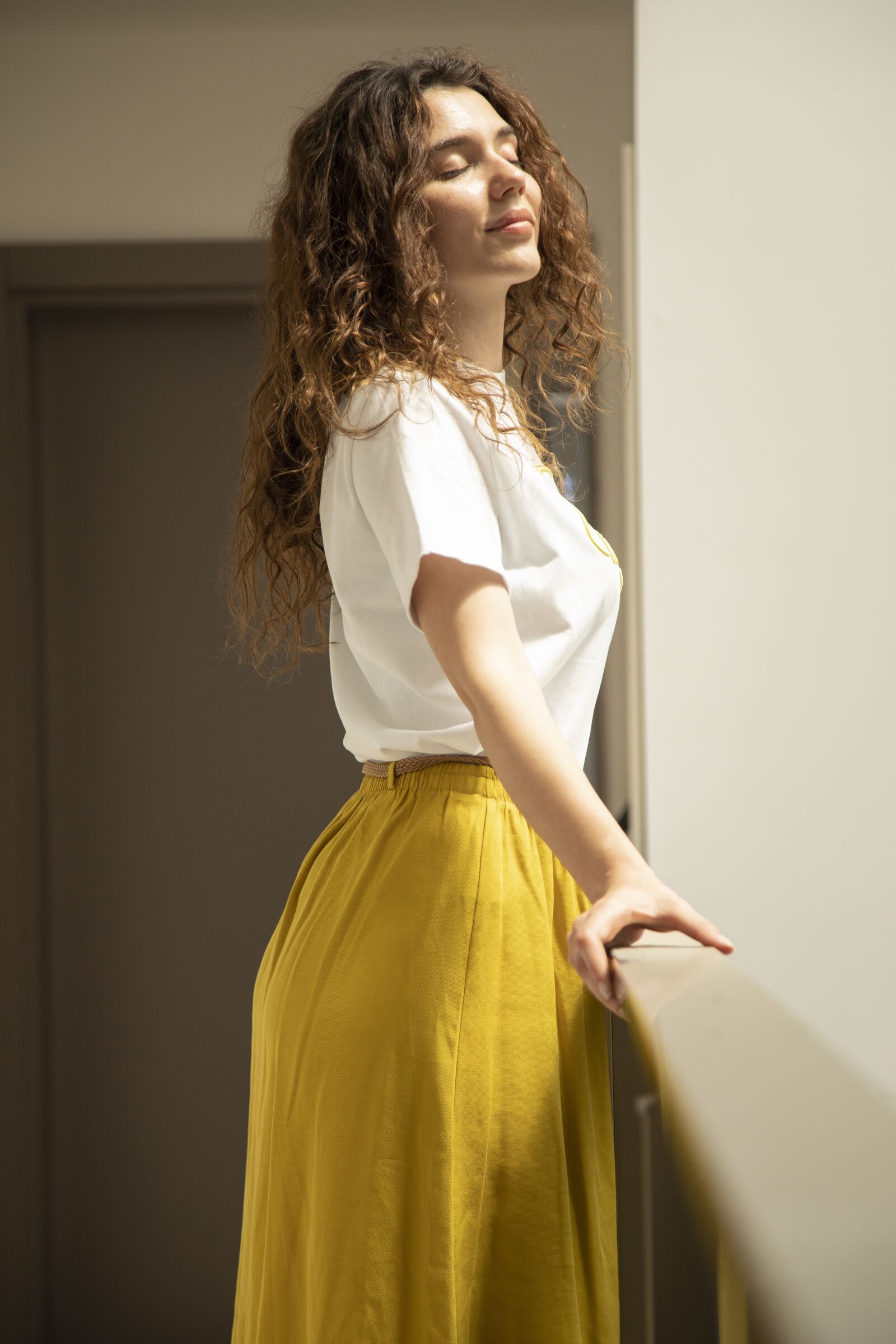 Canon EOS 5D Mark IV sample photo. Young, girl, woman photography