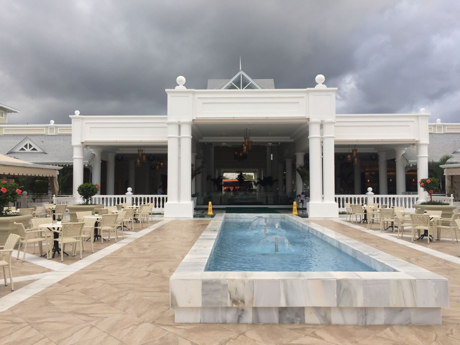 iPhone 6 back camera 4.15mm f/2.2 sample photo. Punta cana, the bahia photography