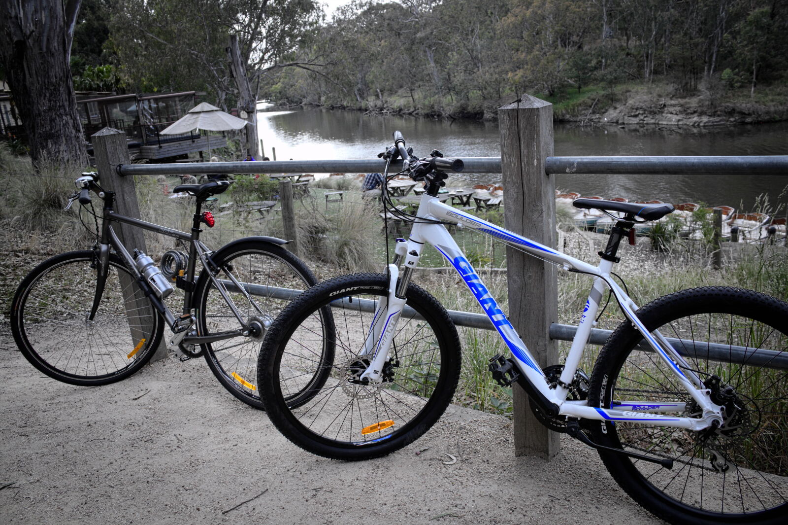 Canon EOS 600D (Rebel EOS T3i / EOS Kiss X5) sample photo. Bicycle, journey photography