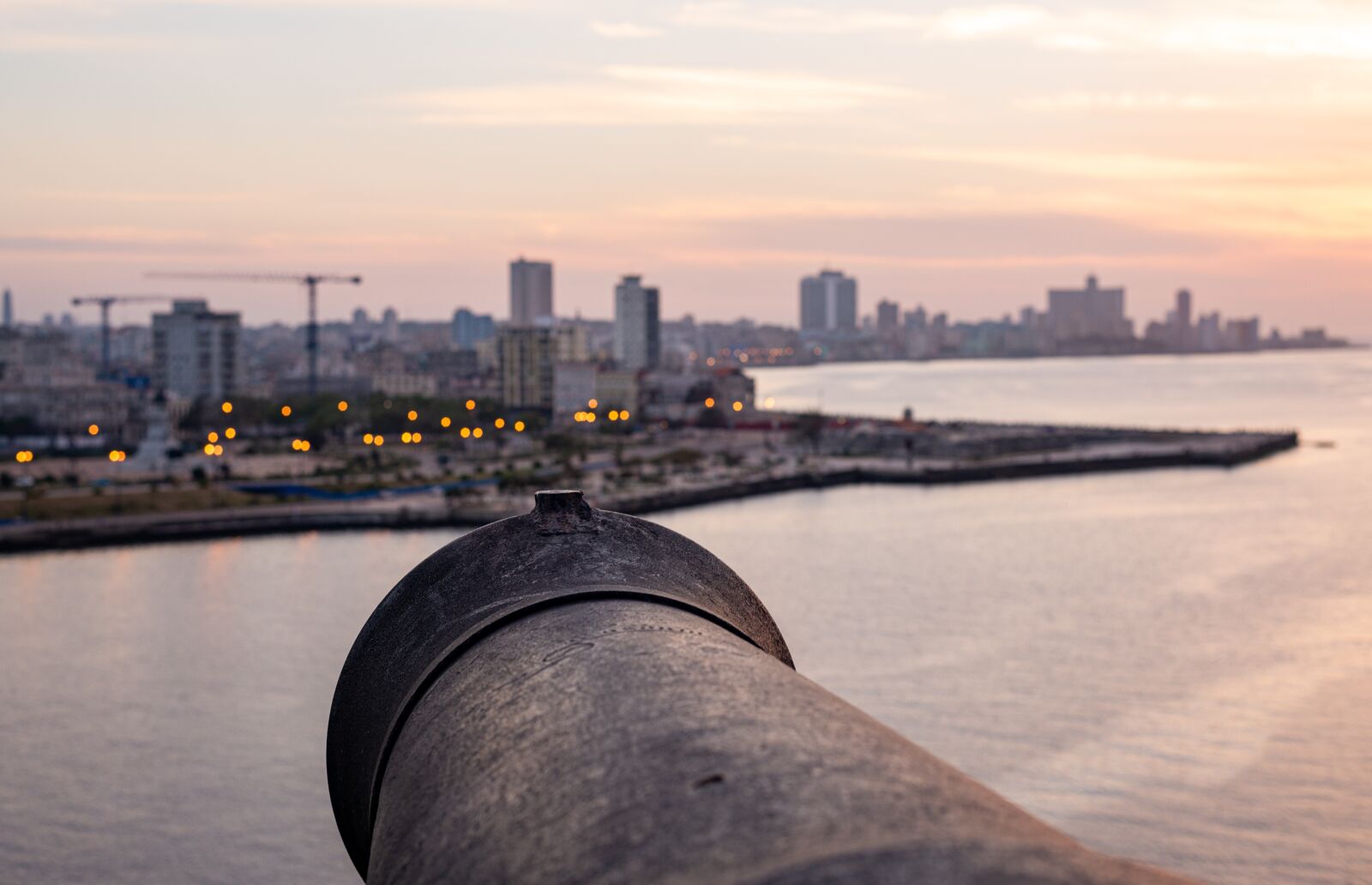 Nikon D610 sample photo. Cannon, gun, castle photography
