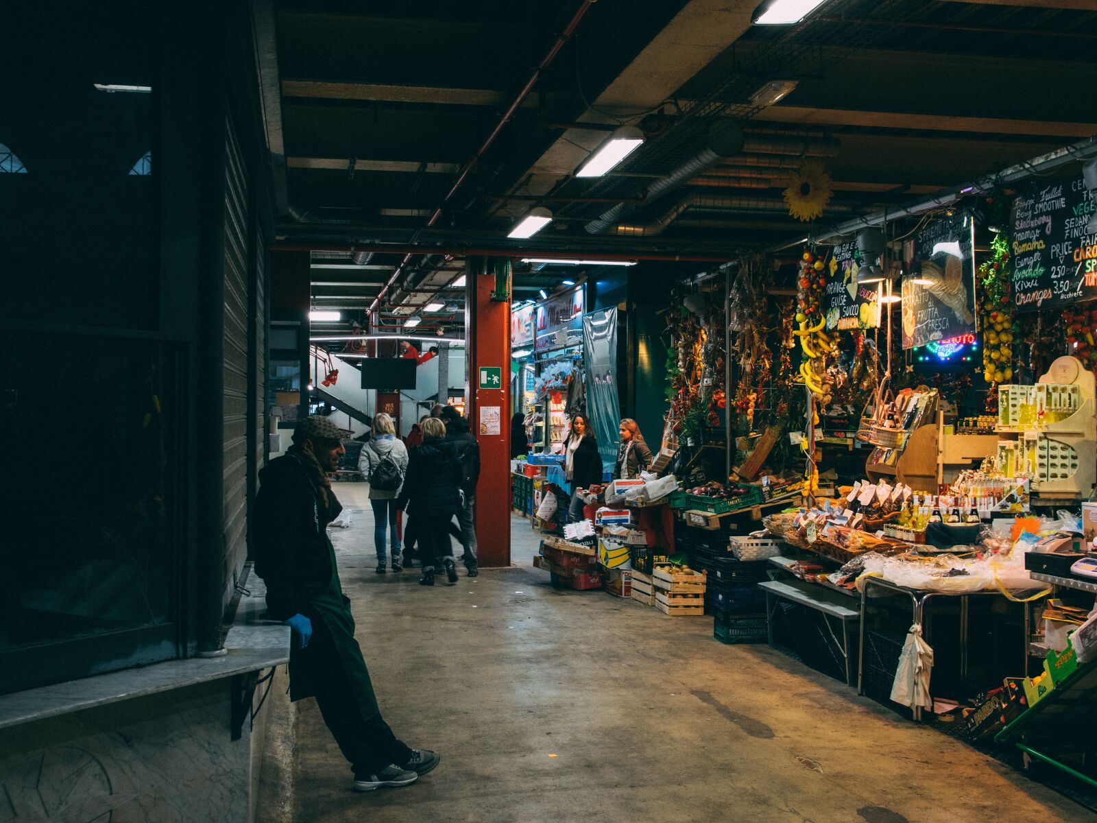 Nikon D3300 sample photo. Market, indoors, street photography