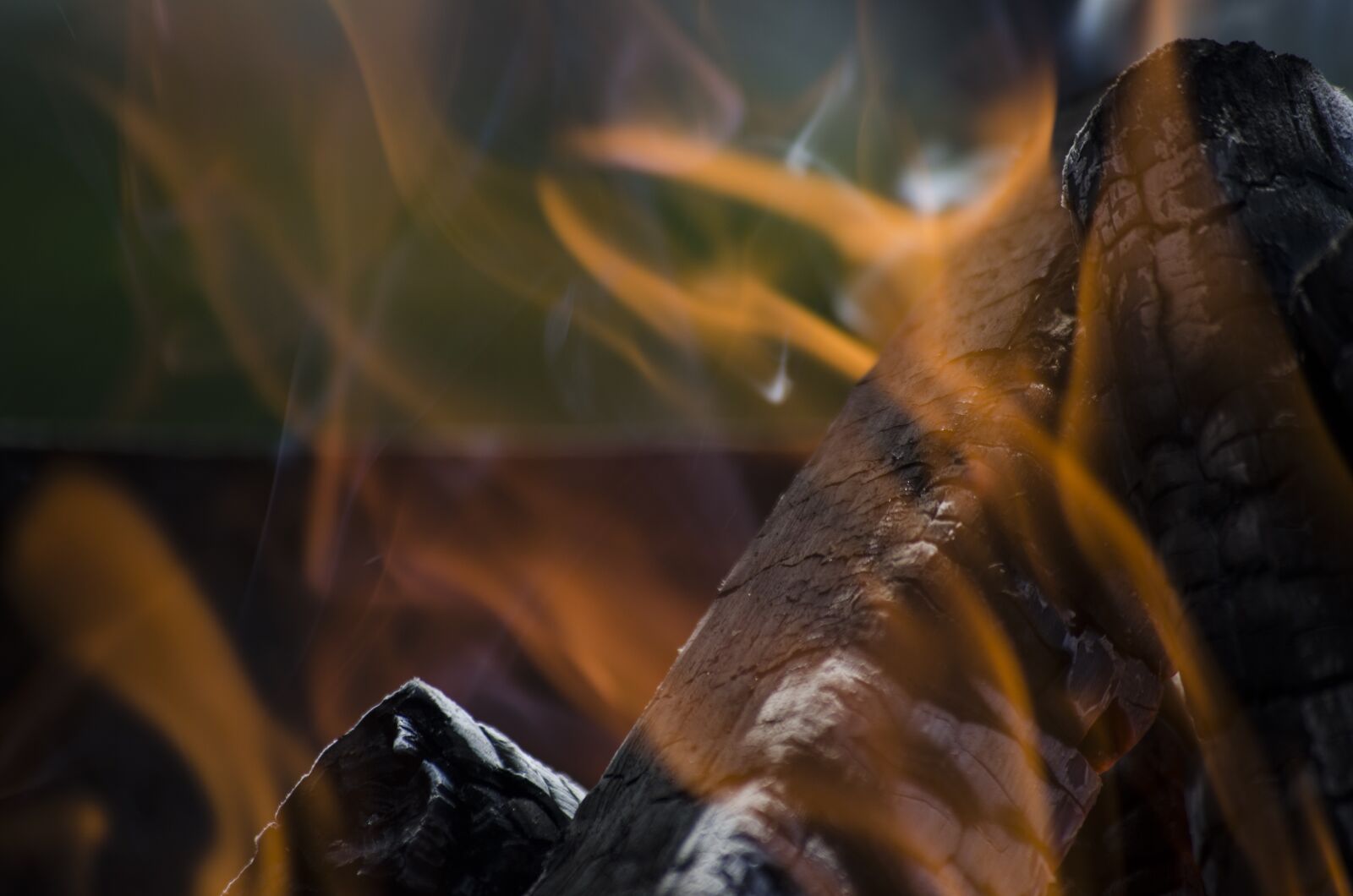 Nikon D5100 sample photo. Fire, coal, smoke photography