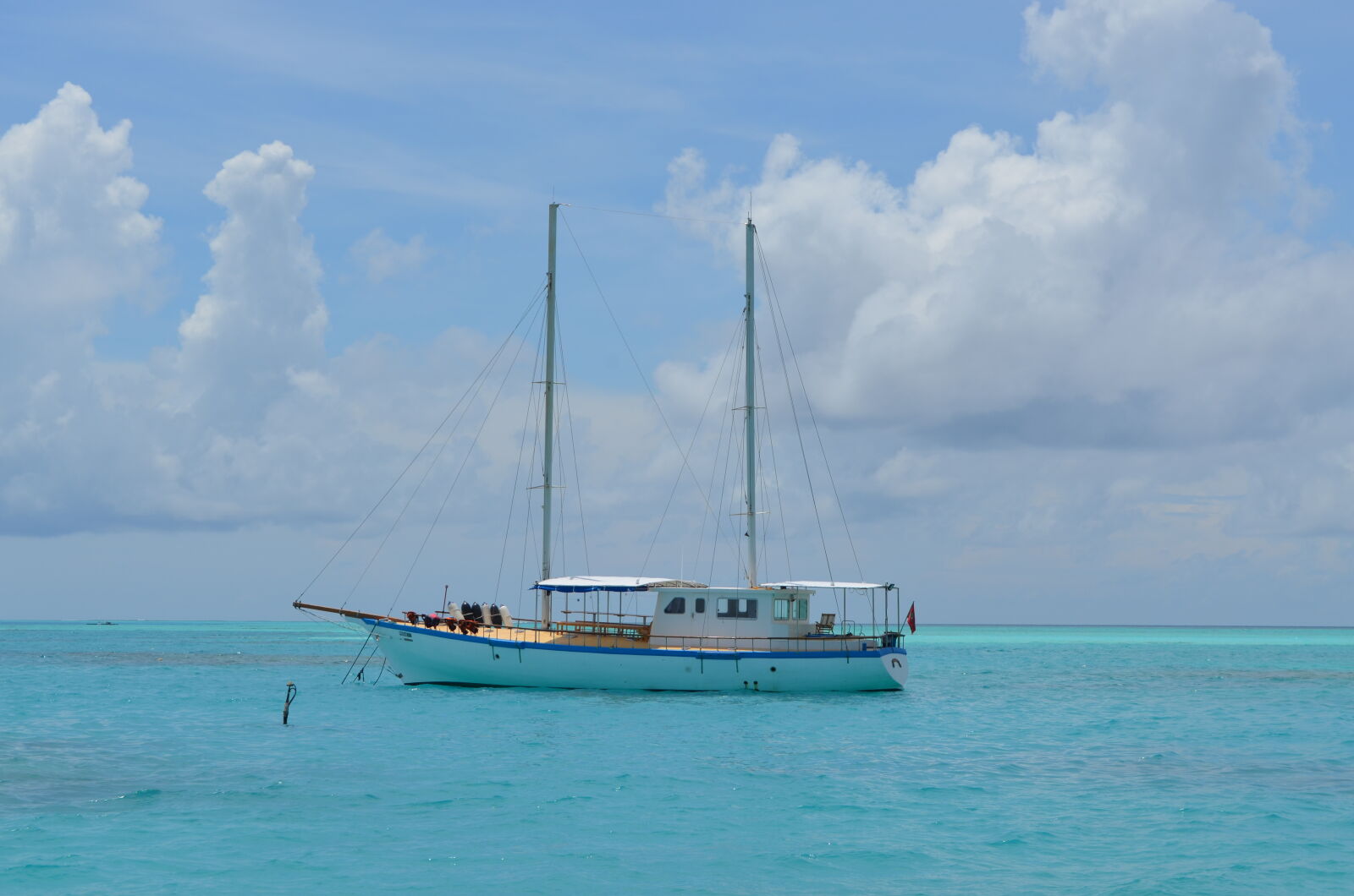 Nikon D5100 sample photo. Blue, clouds, maldives, ocean photography