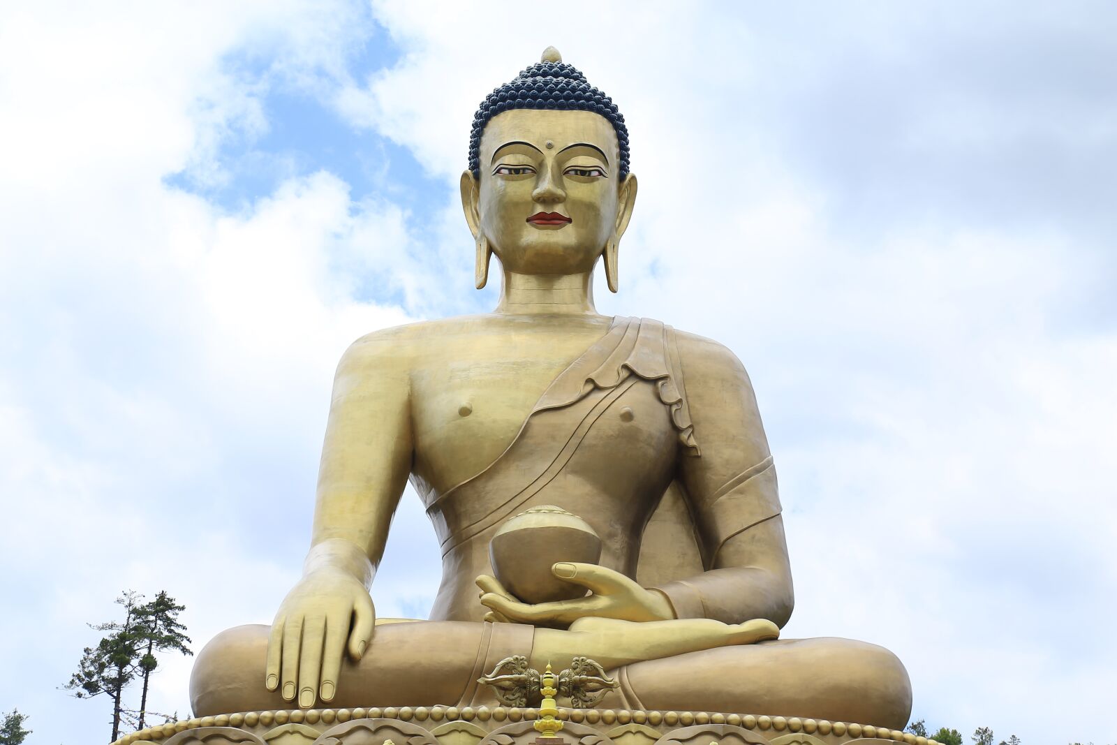 Canon EOS 6D + Canon EF 24-105mm F4L IS USM sample photo. Buddha, statue, meditation photography