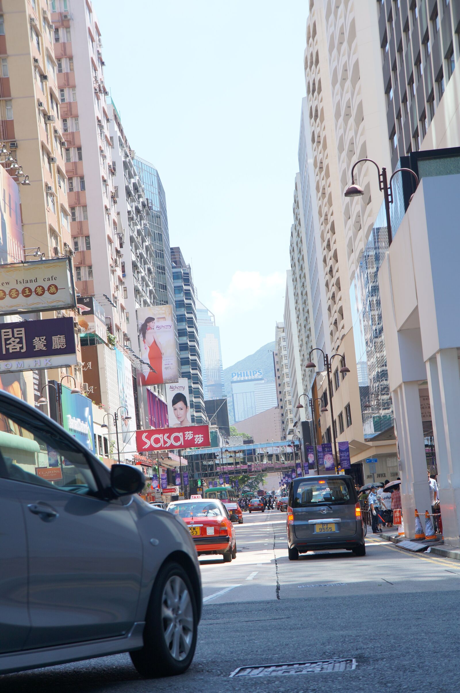Sony Alpha NEX-F3 + Sony E 18-55mm F3.5-5.6 OSS sample photo. Hongkong, city, cityscape photography