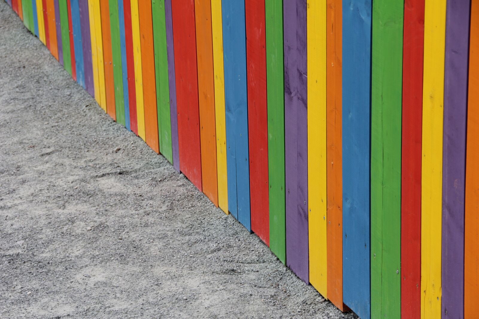 Canon EOS 60D sample photo. Wallpaper, colorful, fence photography