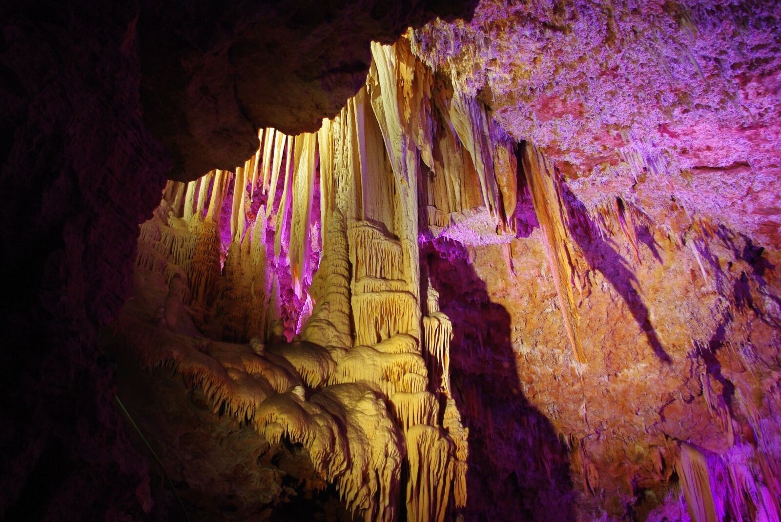 Pentax K200D sample photo. Cave, stalactite, stalagmite photography