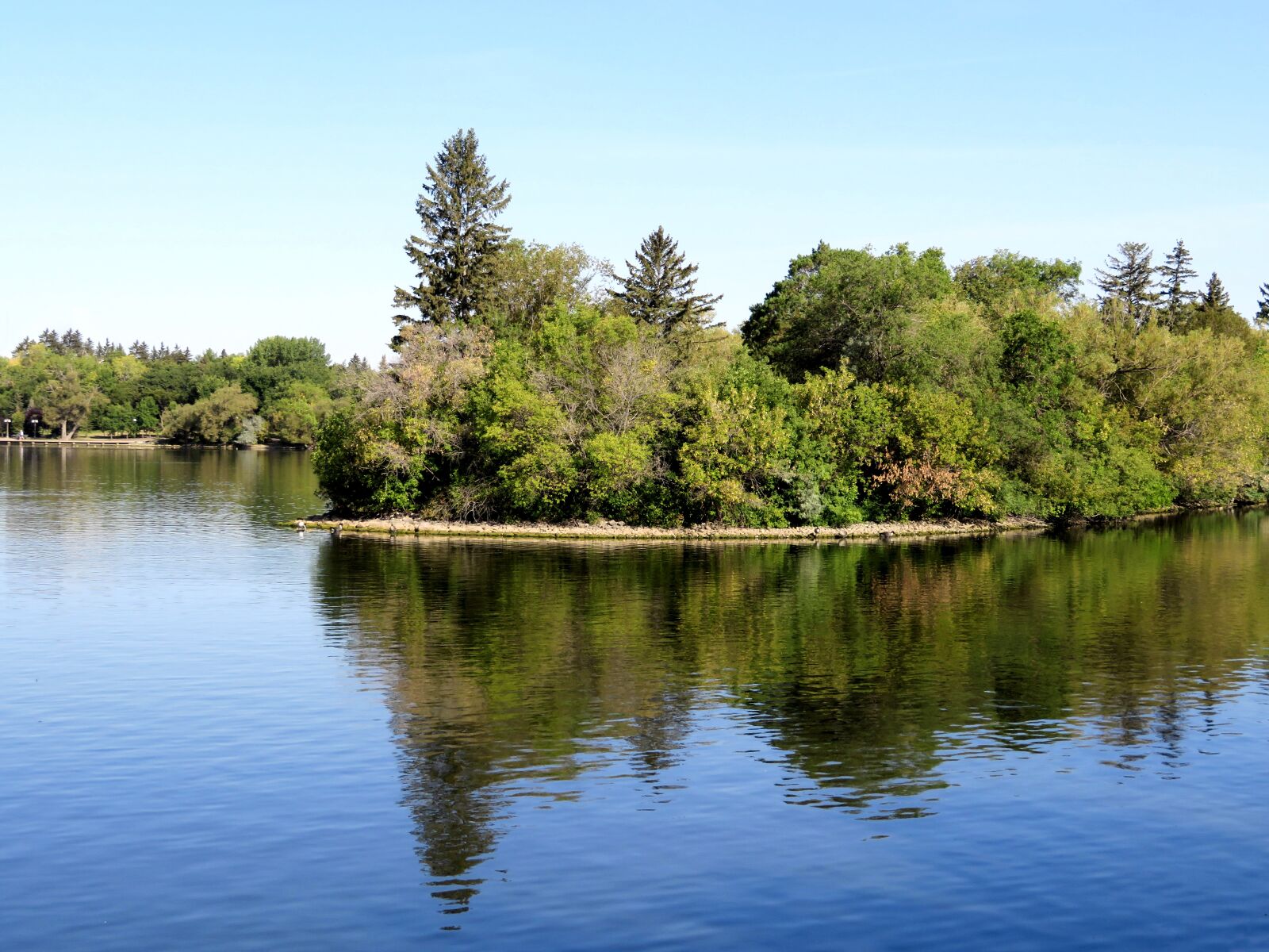 Canon PowerShot SX720 HS sample photo. Island, trees, reflection photography