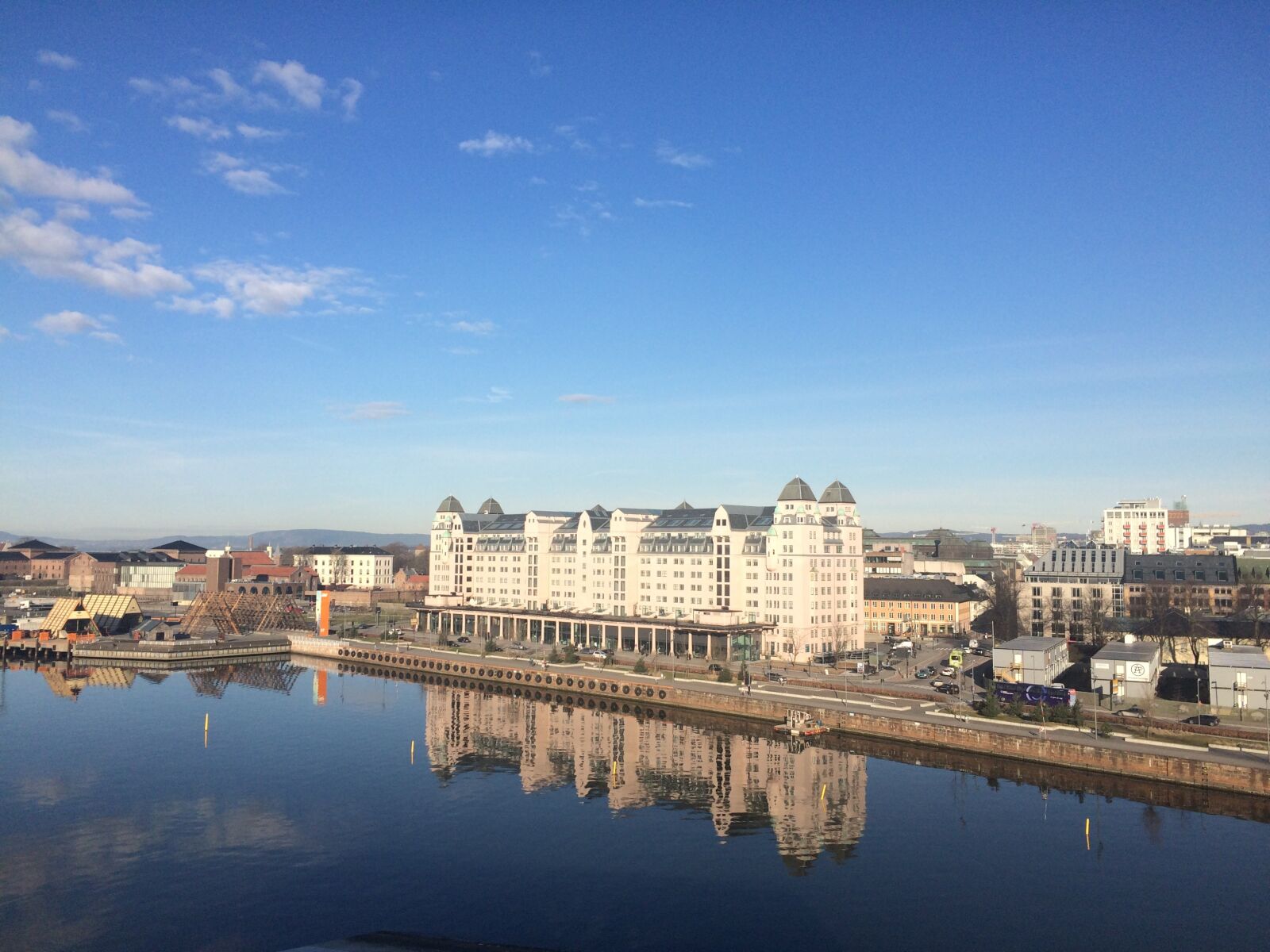 iPhone 5s back camera 4.15mm f/2.2 sample photo. From oslo opera, oslo photography