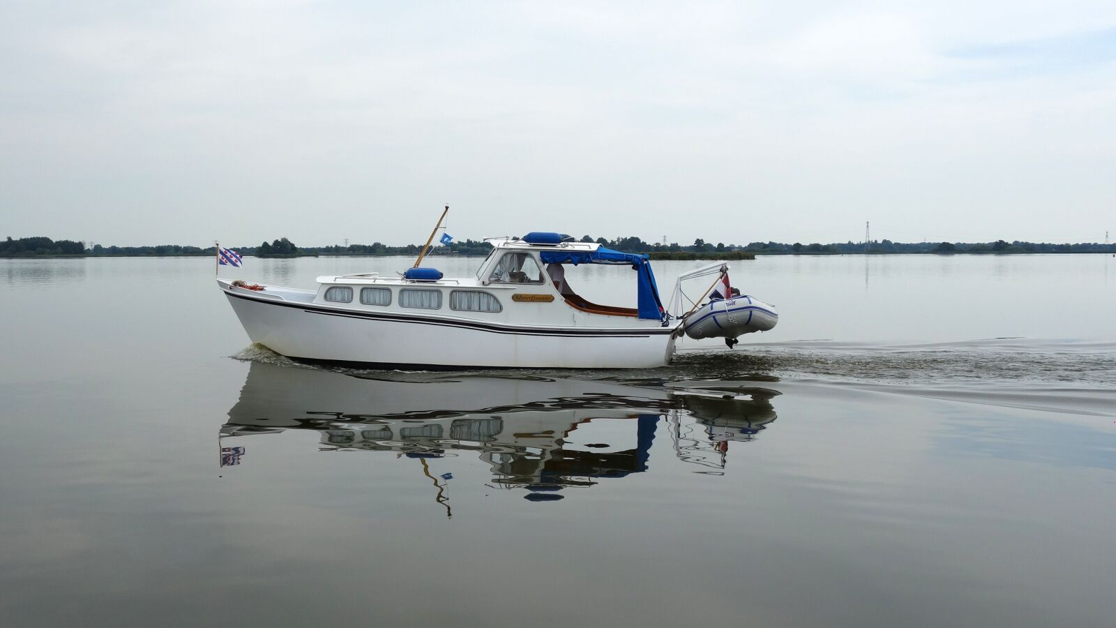 Sony Cyber-shot DSC-RX100 sample photo. Boat, ship, boating photography