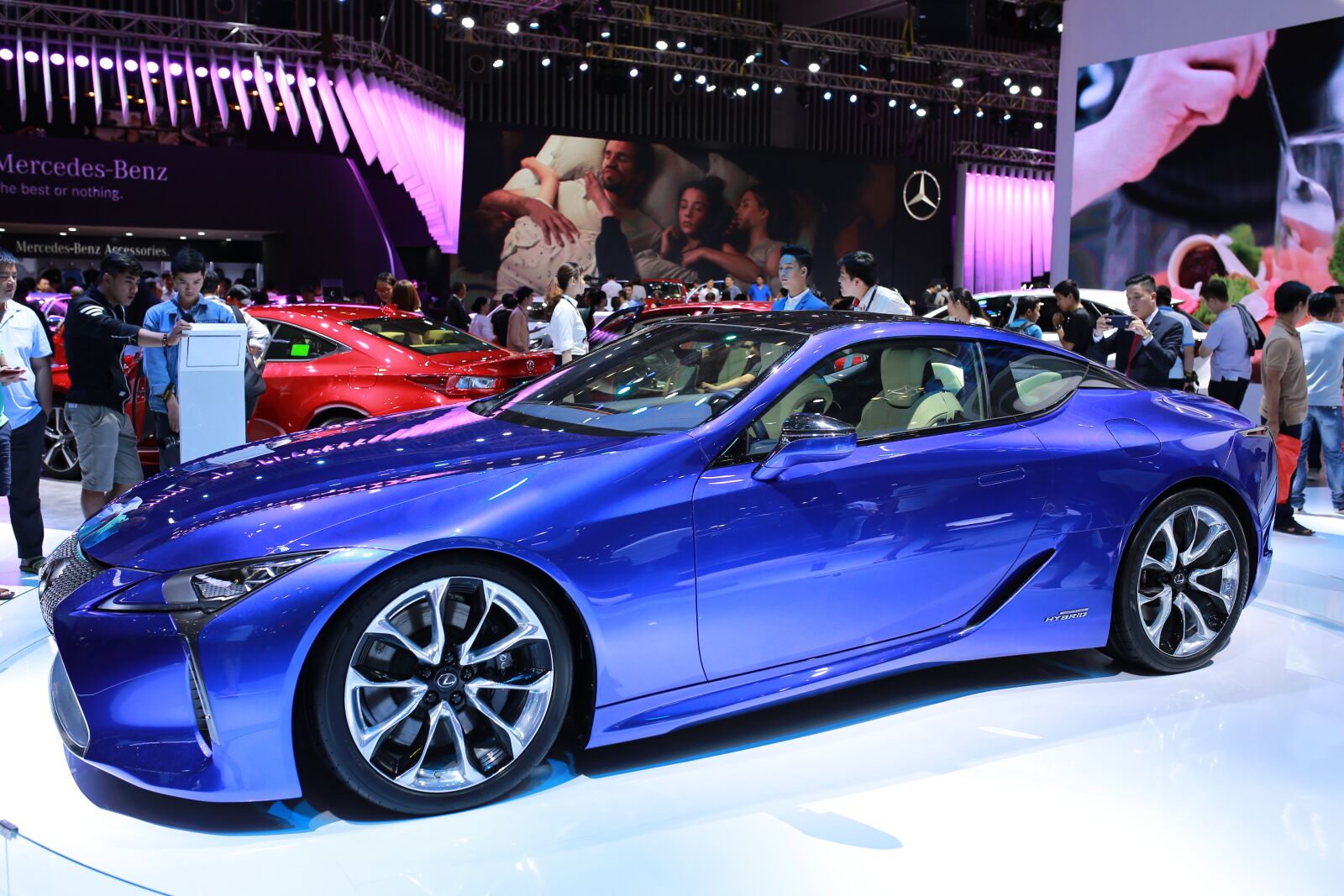 Canon EOS 5D Mark III sample photo. Car, moto show, show photography