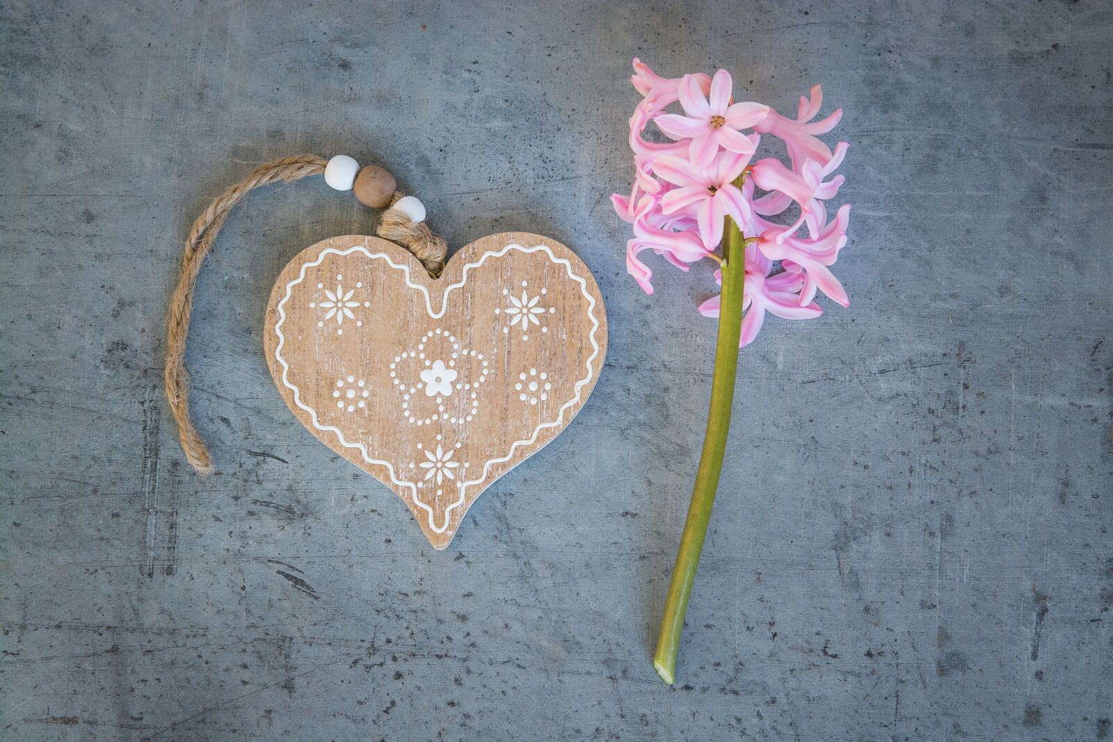 Nikon D7100 sample photo. Heart, wooden heart, love photography