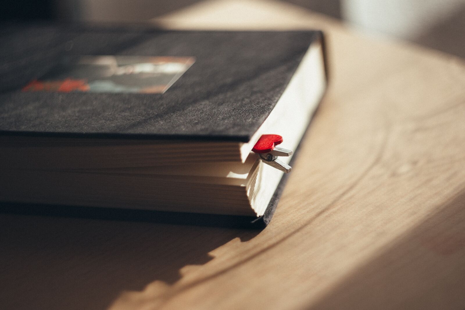 Canon EOS 6D sample photo. Book, notebook, diary photography