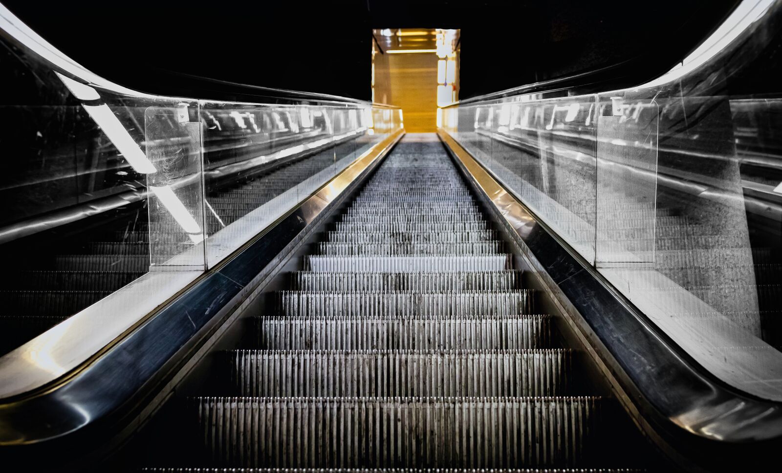Canon EOS RP sample photo. Escalator, stairs, railway station photography