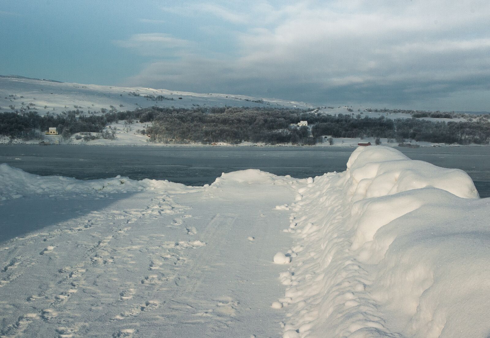 Pentax K10D sample photo. Norway, lapland, kirkenes photography