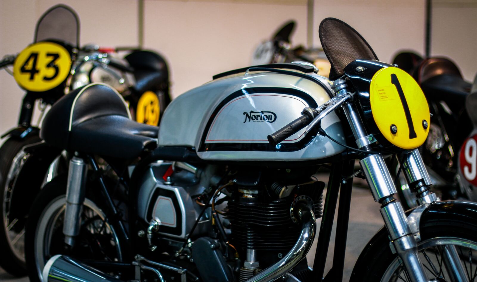 Canon EOS 70D + Canon EF 50mm F1.4 USM sample photo. Motorbike, vehicle, transport photography