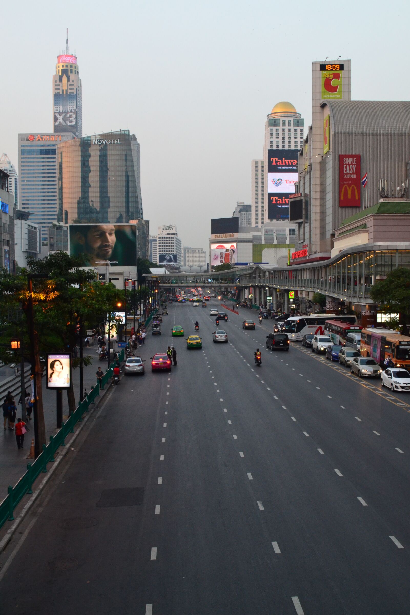 Nikon D3100 sample photo. City, travel, skyscraper photography