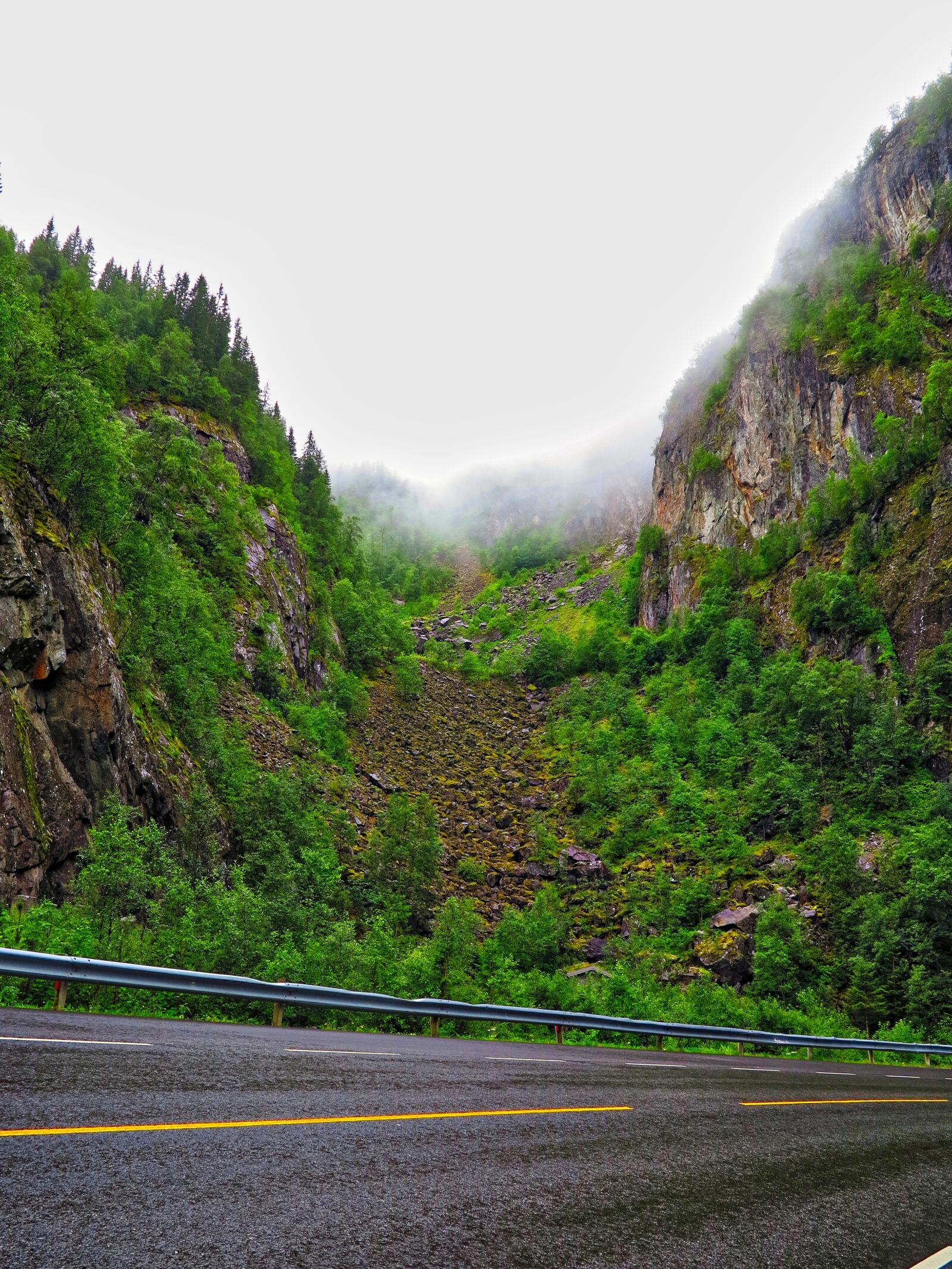 Canon PowerShot G1 X sample photo. Mountains, norway, view photography