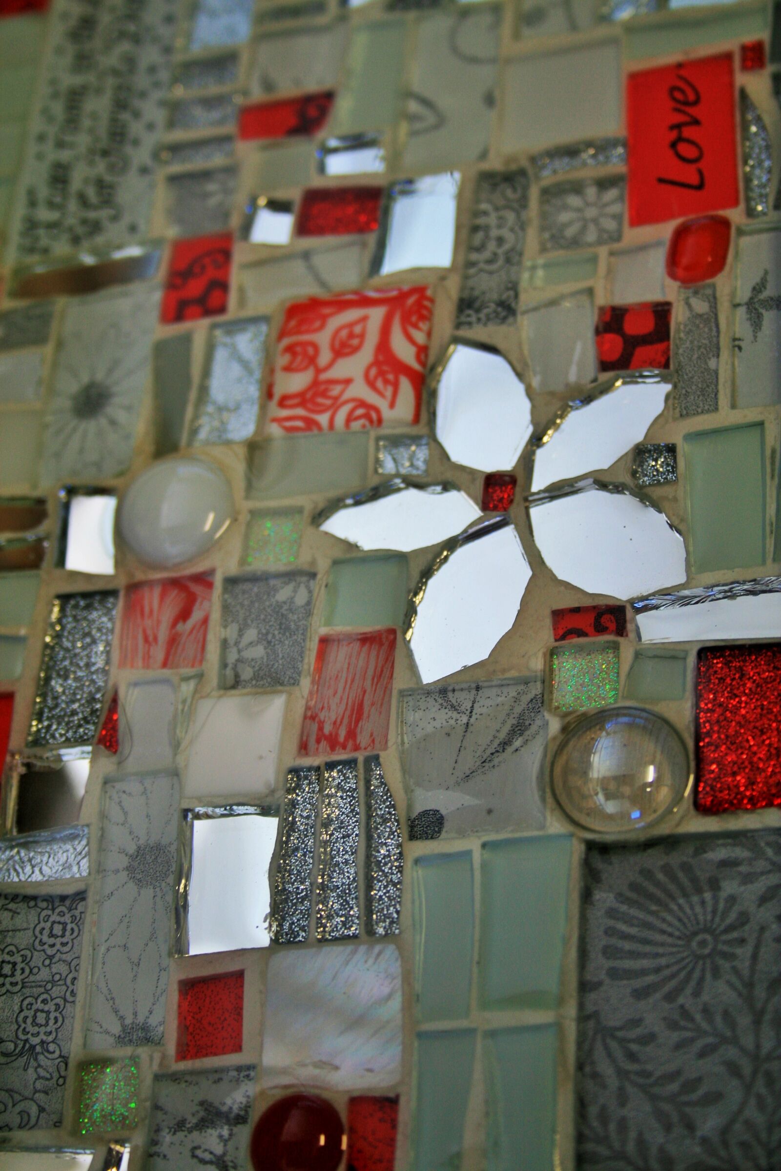 Canon EOS 400D (EOS Digital Rebel XTi / EOS Kiss Digital X) sample photo. Mosaic, handwork, skill photography