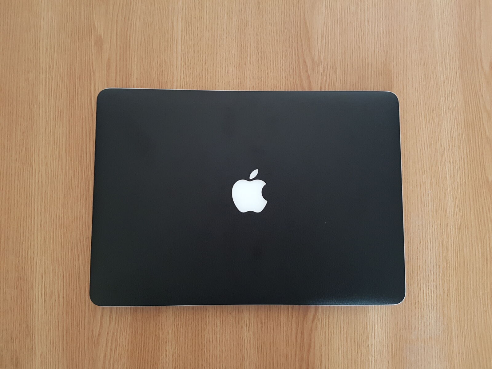 Samsung Galaxy S7 Edge sample photo. Laptop, skin photography