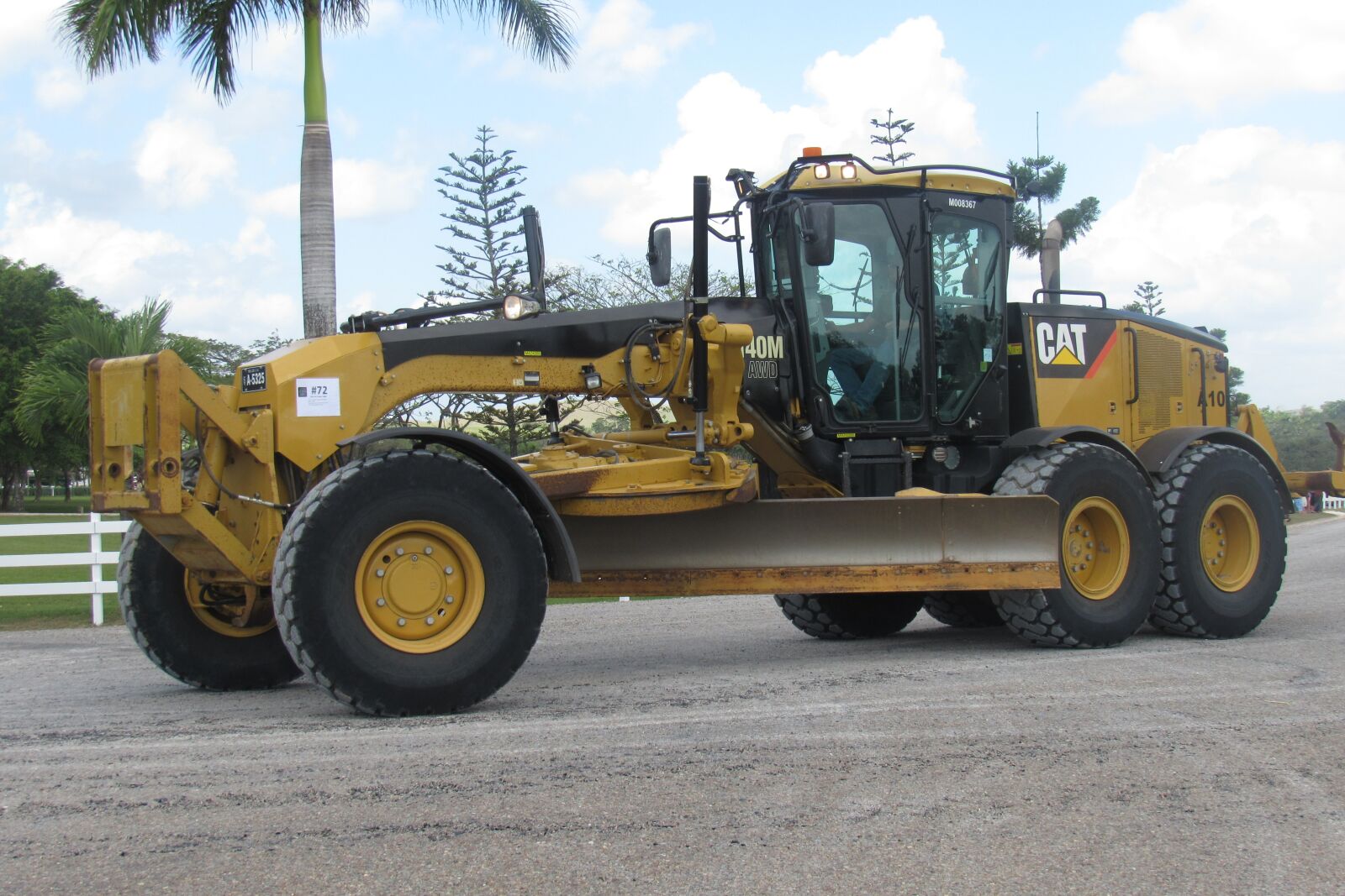 Canon PowerShot SX530 HS sample photo. Grader, machine, tractor photography