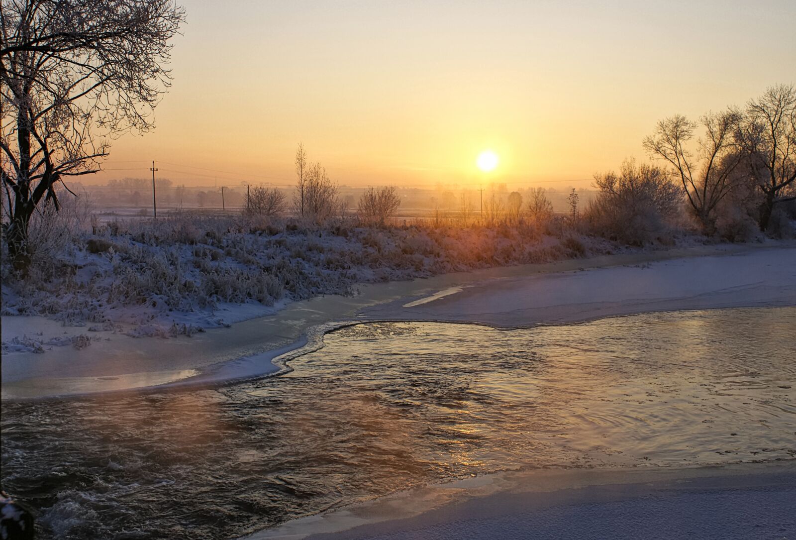 Sony Alpha DSLR-A100 sample photo. River, winter, sunset photography