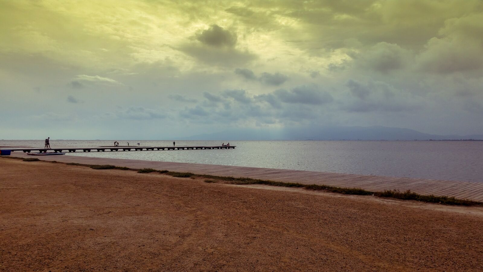 Samsung Galaxy S5 sample photo. Body of water, sand photography
