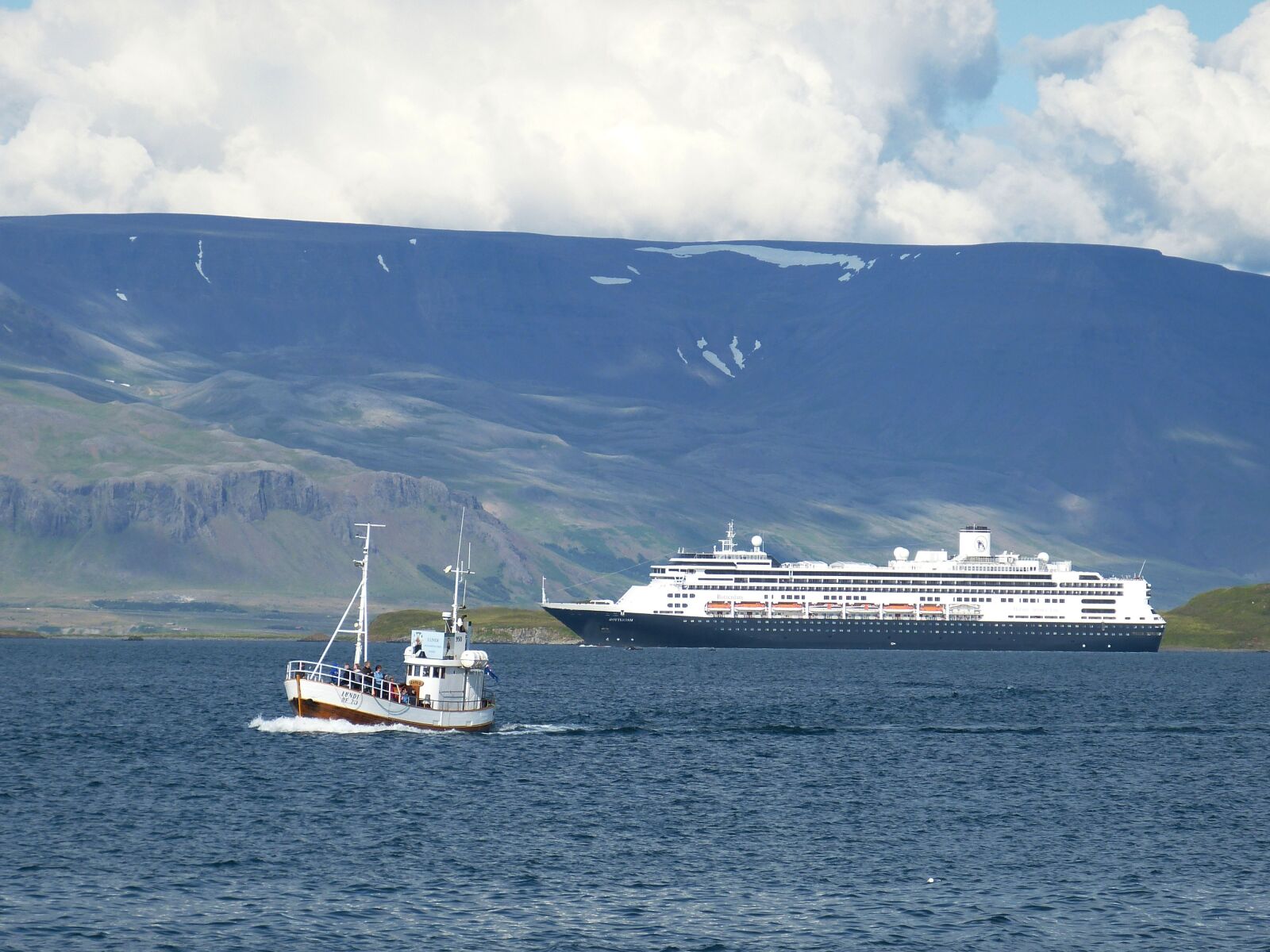 Panasonic Lumix DMC-FZ150 sample photo. Reykjavik, cruise ship, cruise photography