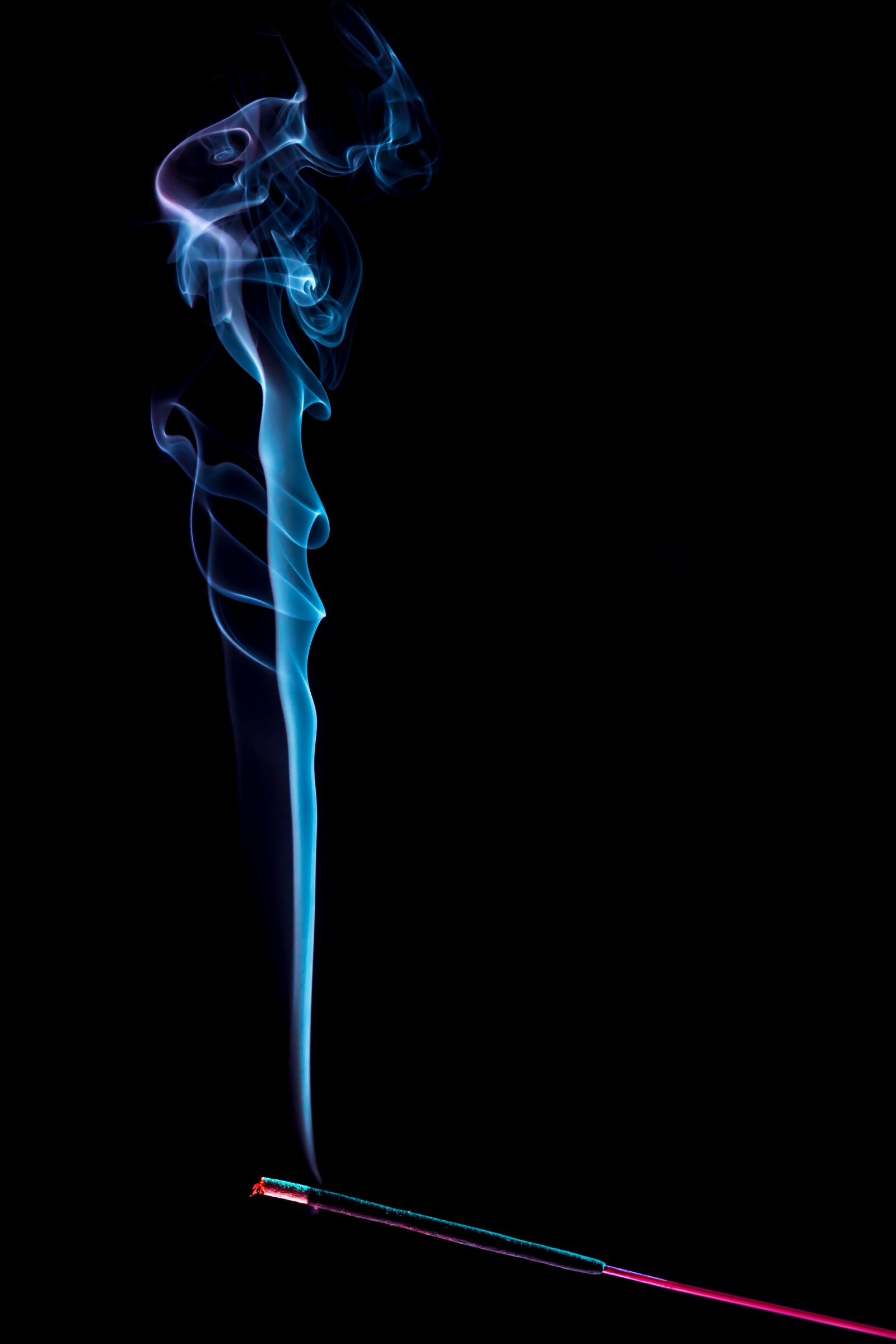 Nikon D500 sample photo. Smoke, light, mood photography