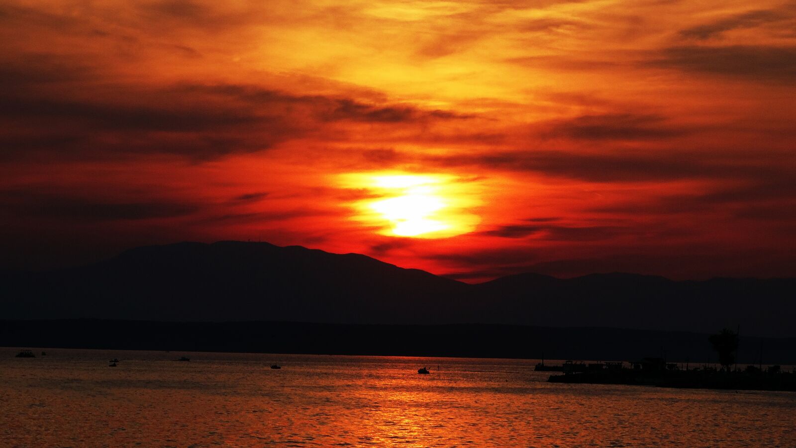 Sony Cyber-shot DSC-HX300 sample photo. Sunset, sea, day s photography