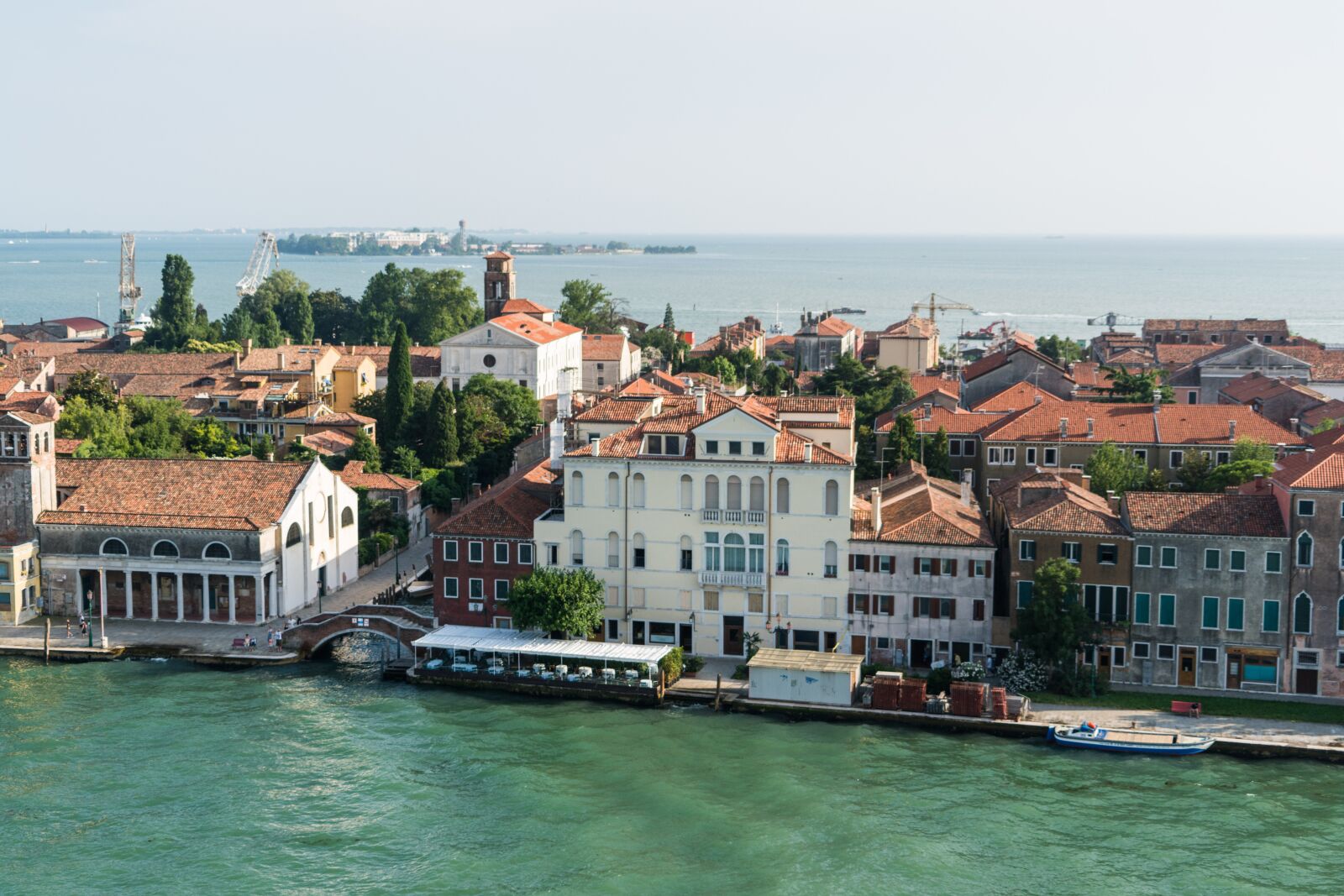 Sony a7R II + Sony FE 24-240mm F3.5-6.3 OSS sample photo. Venice, italy, europe photography