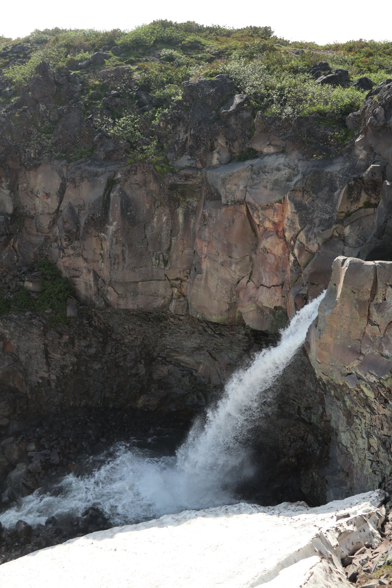 Canon PowerShot G1 X Mark III sample photo. Waterfall, mountains, canyon photography