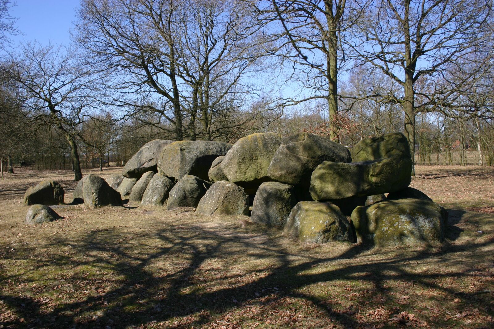 Canon EOS 300D (EOS Digital Rebel / EOS Kiss Digital) sample photo. Dolmen, prehistory photography
