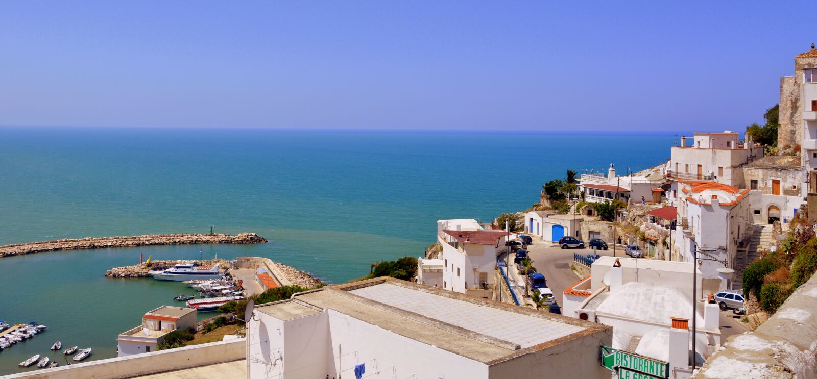 Nikon D7100 sample photo. Sea, costa, houses photography