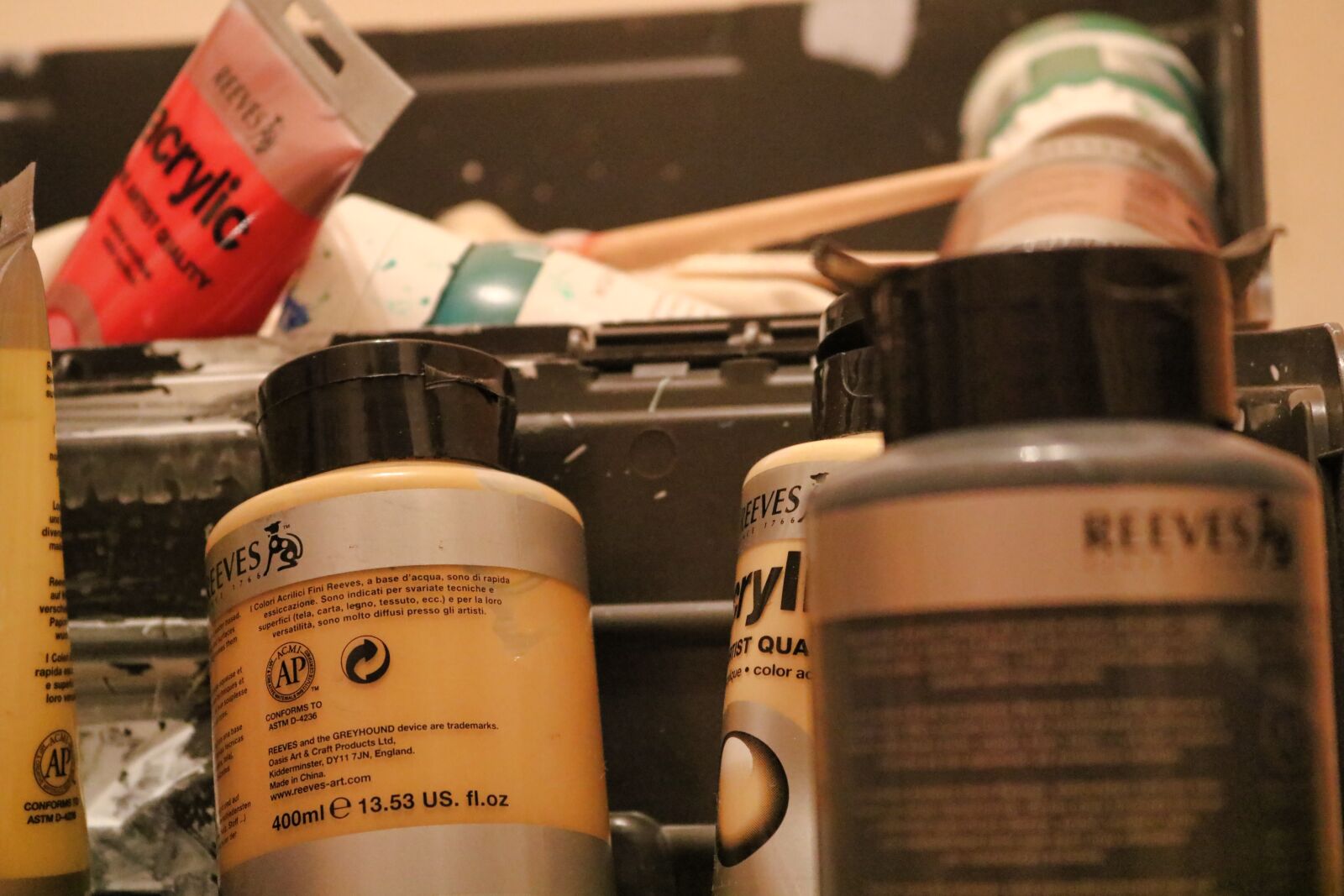 Canon EOS 750D (EOS Rebel T6i / EOS Kiss X8i) sample photo. Paints, painting, acrylics photography