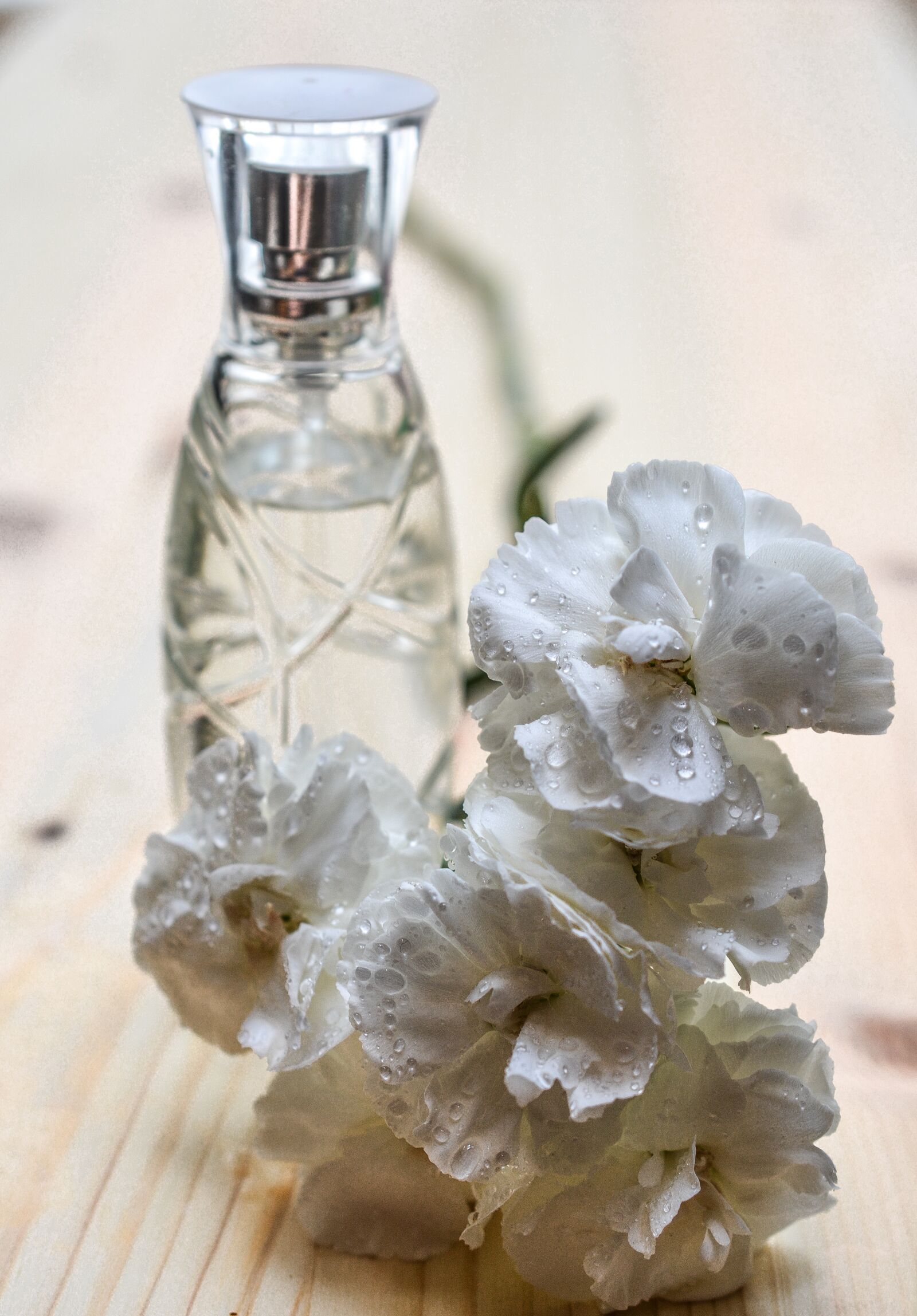Nikon D5200 sample photo. Perfume, bottle, glass photography