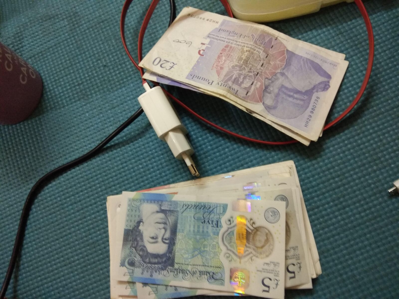 Xiaomi Redmi Note 4 sample photo. Currency, gbp, great britain photography