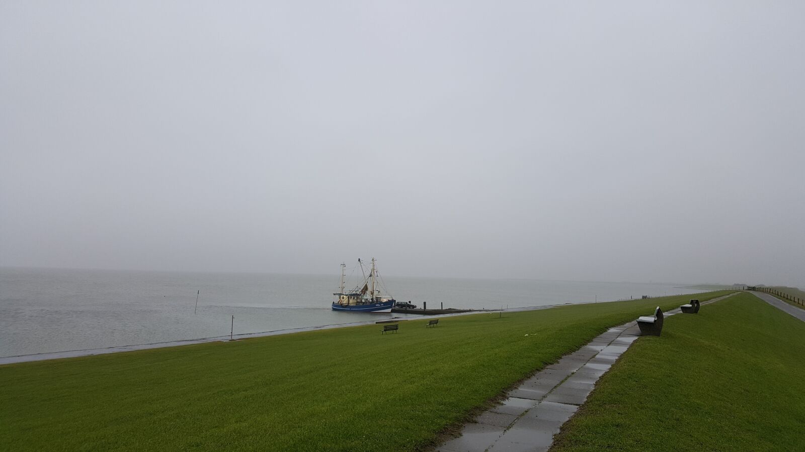 Samsung Galaxy S6 sample photo. North sea, dam, fog photography