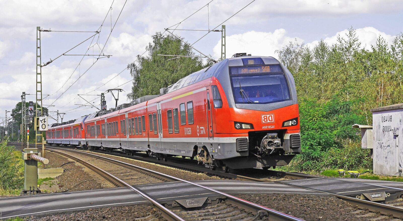 Panasonic Lumix DMC-GH3 sample photo. Locomotive, vehicle, train, electric photography