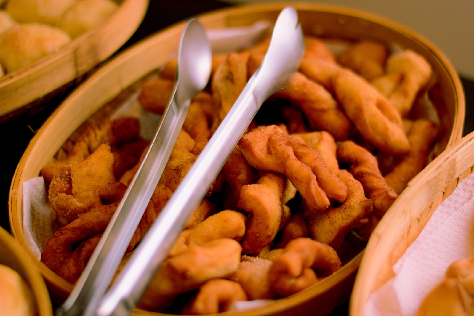 Nikon D7100 sample photo. Breakfast, inn, morning photography