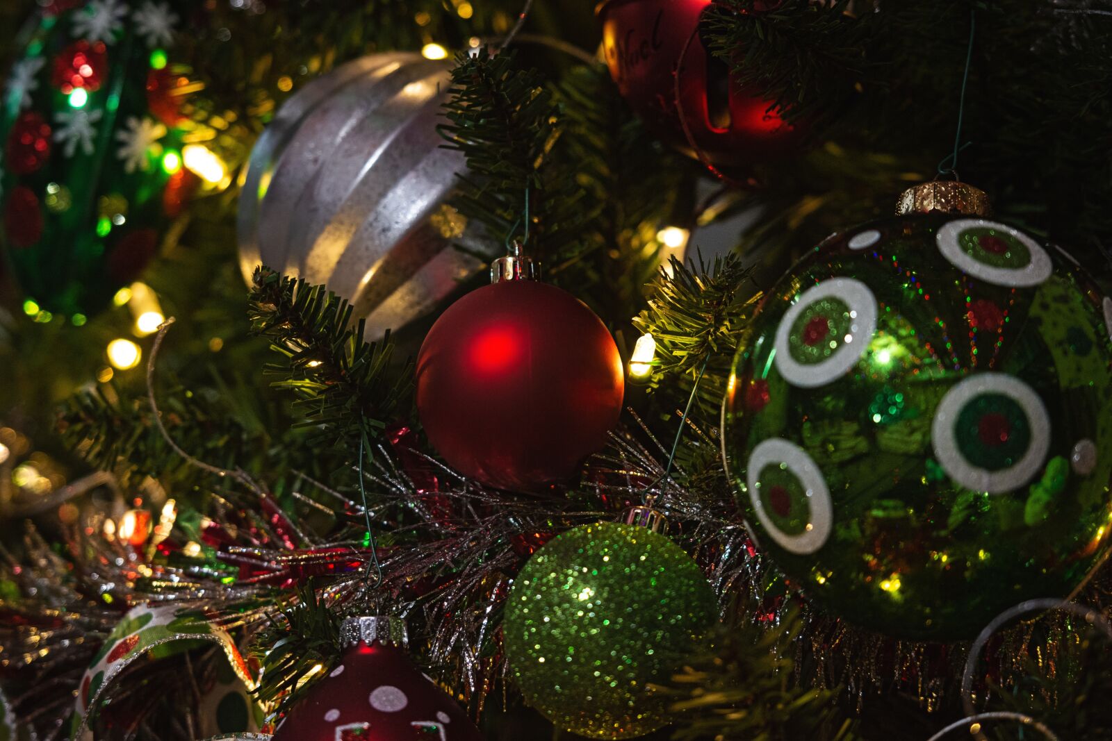 Nikon D7200 sample photo. Christmas, decorations, tree photography