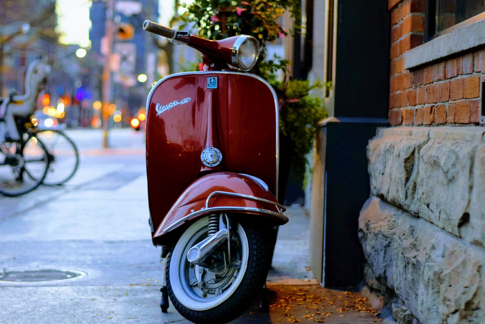 Nikon D3300 sample photo. Blur, city, classic, outdoors photography