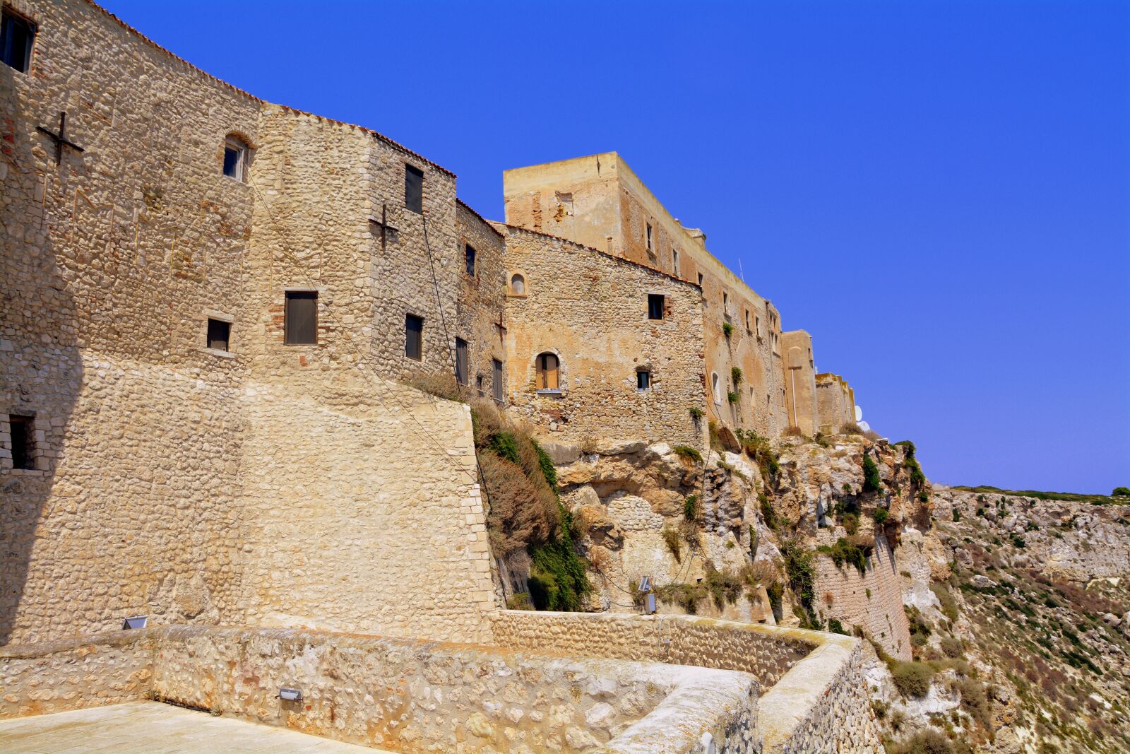 Nikon D7100 sample photo. Castle, san nicola, island photography