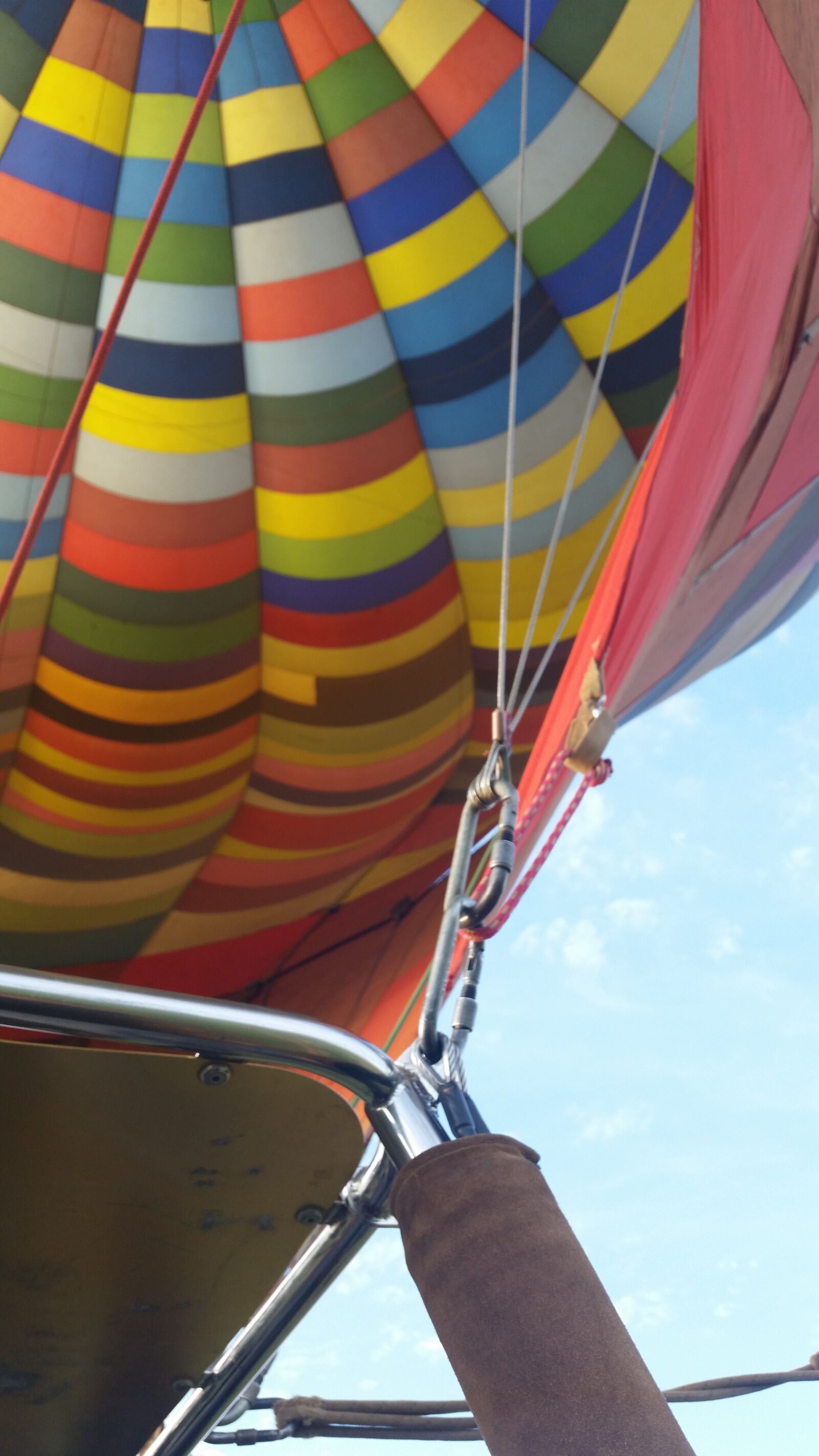 Samsung Galaxy S5 sample photo. Ballooning, adventure, clouds photography